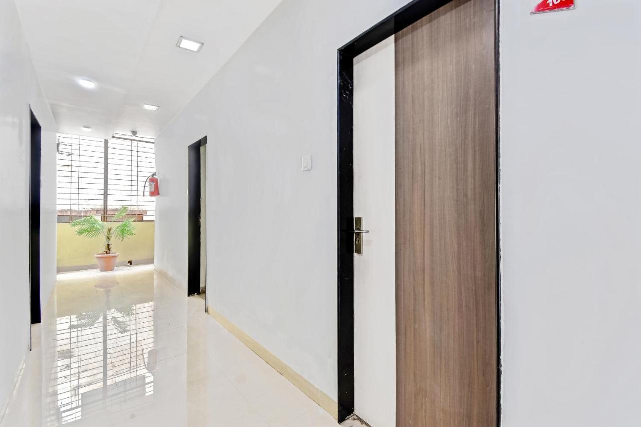 Oyo 61308 Hotel Rw International Hingoli 외부 사진