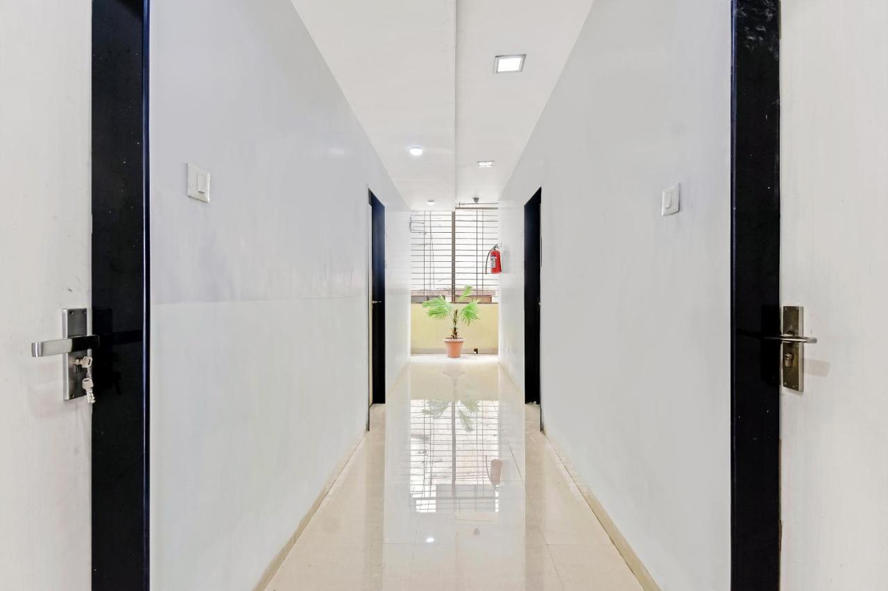 Oyo 61308 Hotel Rw International Hingoli 외부 사진